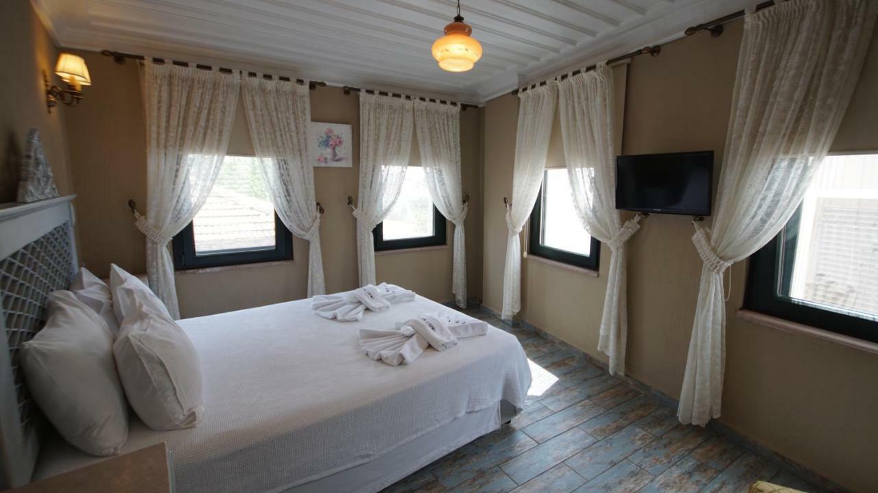 Fikretbey Konagi Hotel Ayvalik Ngoại thất bức ảnh