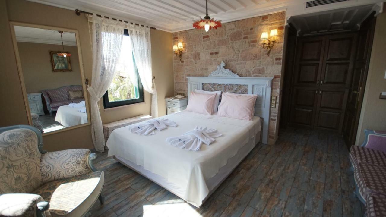 Fikretbey Konagi Hotel Ayvalik Ngoại thất bức ảnh