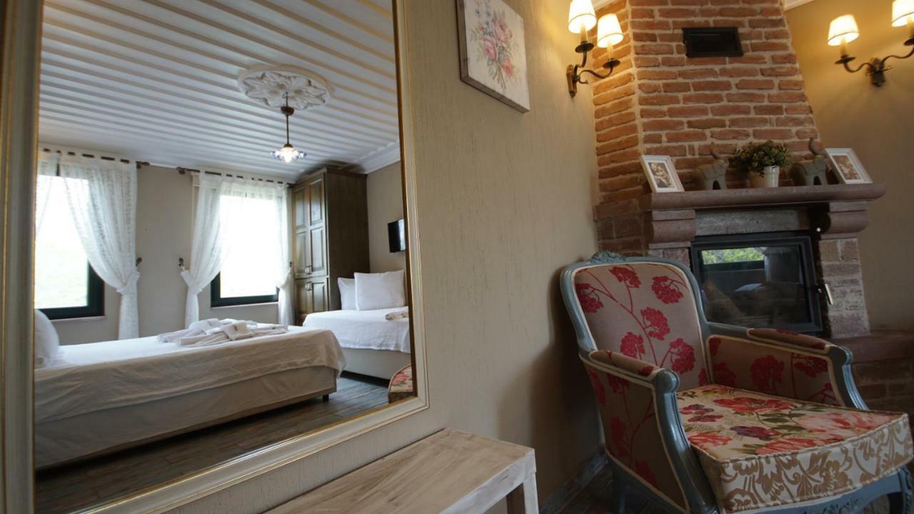 Fikretbey Konagi Hotel Ayvalik Ngoại thất bức ảnh