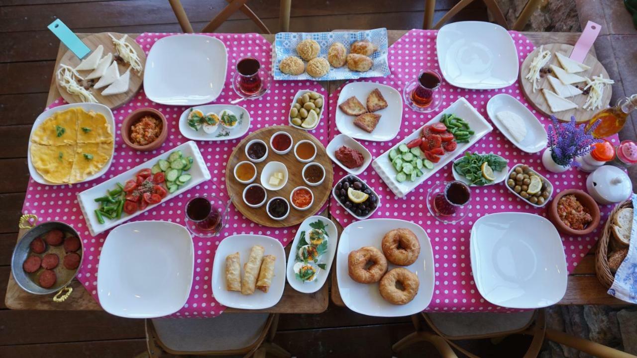 Fikretbey Konagi Hotel Ayvalik Ngoại thất bức ảnh